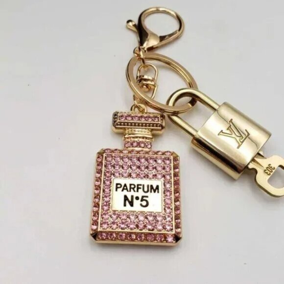 100% Auth Louis Vuitton Lock & Key with unbranded Bagcharm, Keycharm, Keychain - Picture 2 of 9